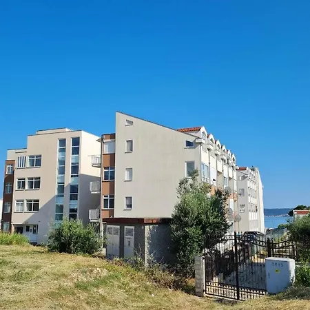 Resnik Apartamento Kaštela